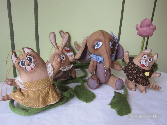 слоник Поль