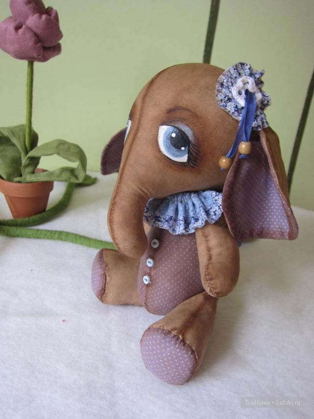 слоник Поль