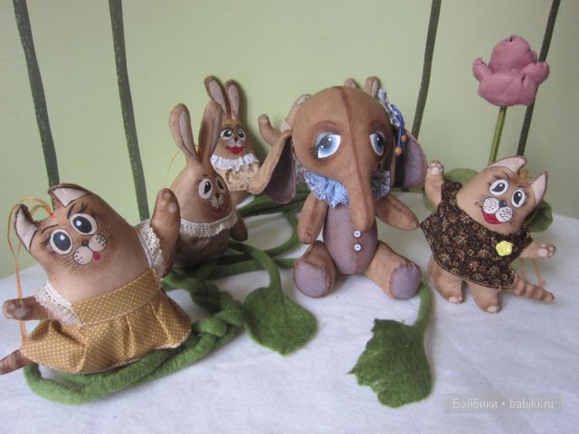 слоник Поль