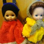 Прогулка на площадке. Игровые куклы - Лиза и Наташа