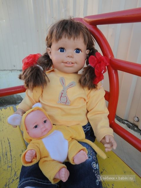 Даша на площадке Даша на площадке