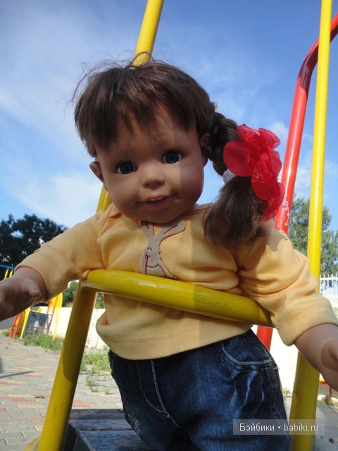 Даша на площадке Даша на площадке