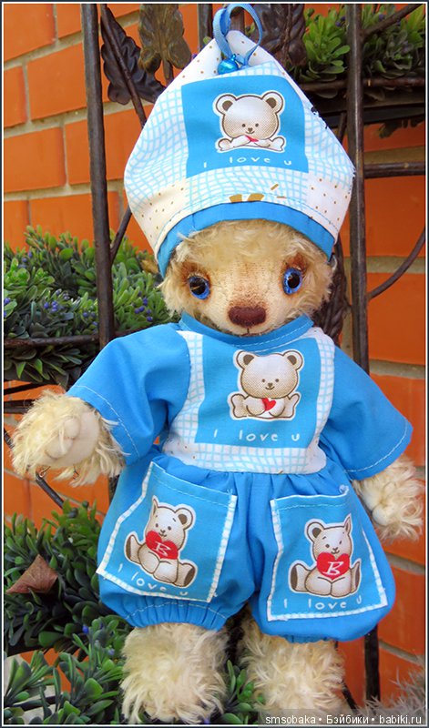 Мишка Михаэлла играет в песочнице | Бэйбики Мишка Михаэлла играет в песочнице