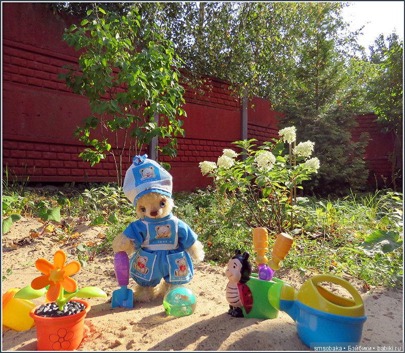 Мишка Михаэлла играет в песочнице | Бэйбики Мишка Михаэлла играет в песочнице (фото 8)