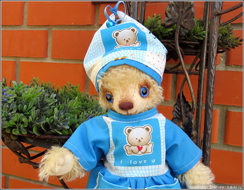 Мишка Михаэлла играет в песочнице | Бэйбики Мишка Михаэлла играет в песочнице