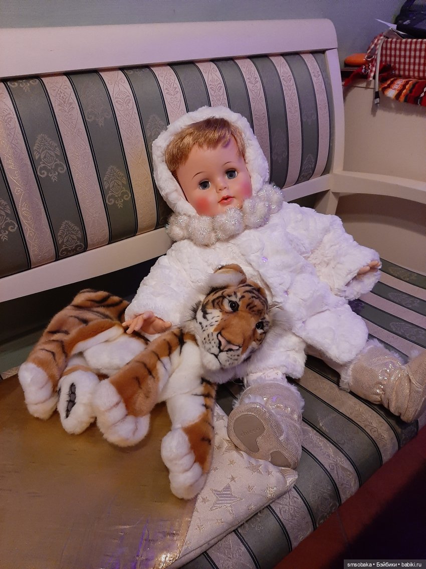 Киси была Снегурочкой в Новый 2022 Год