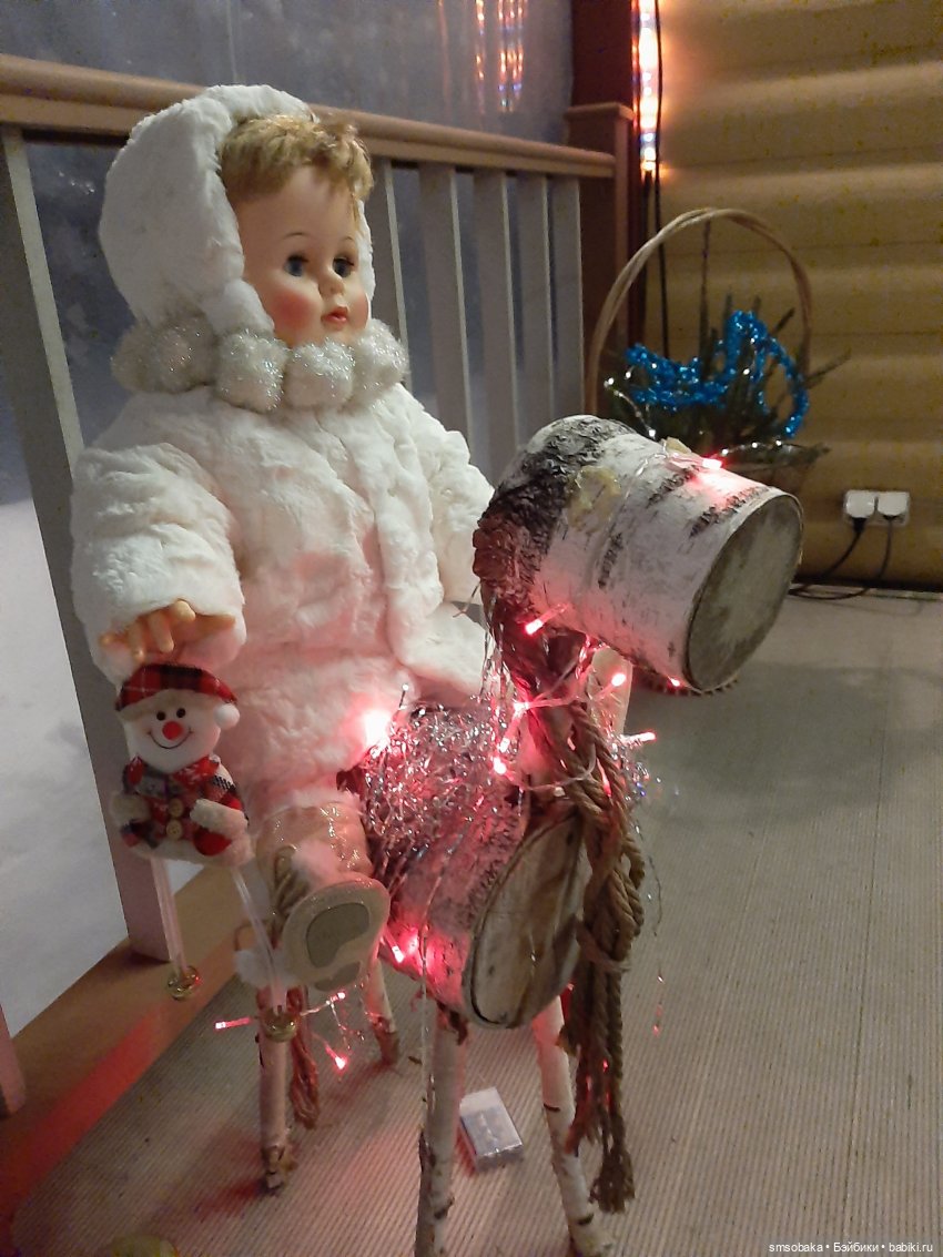 Киси была Снегурочкой в Новый 2022 Год