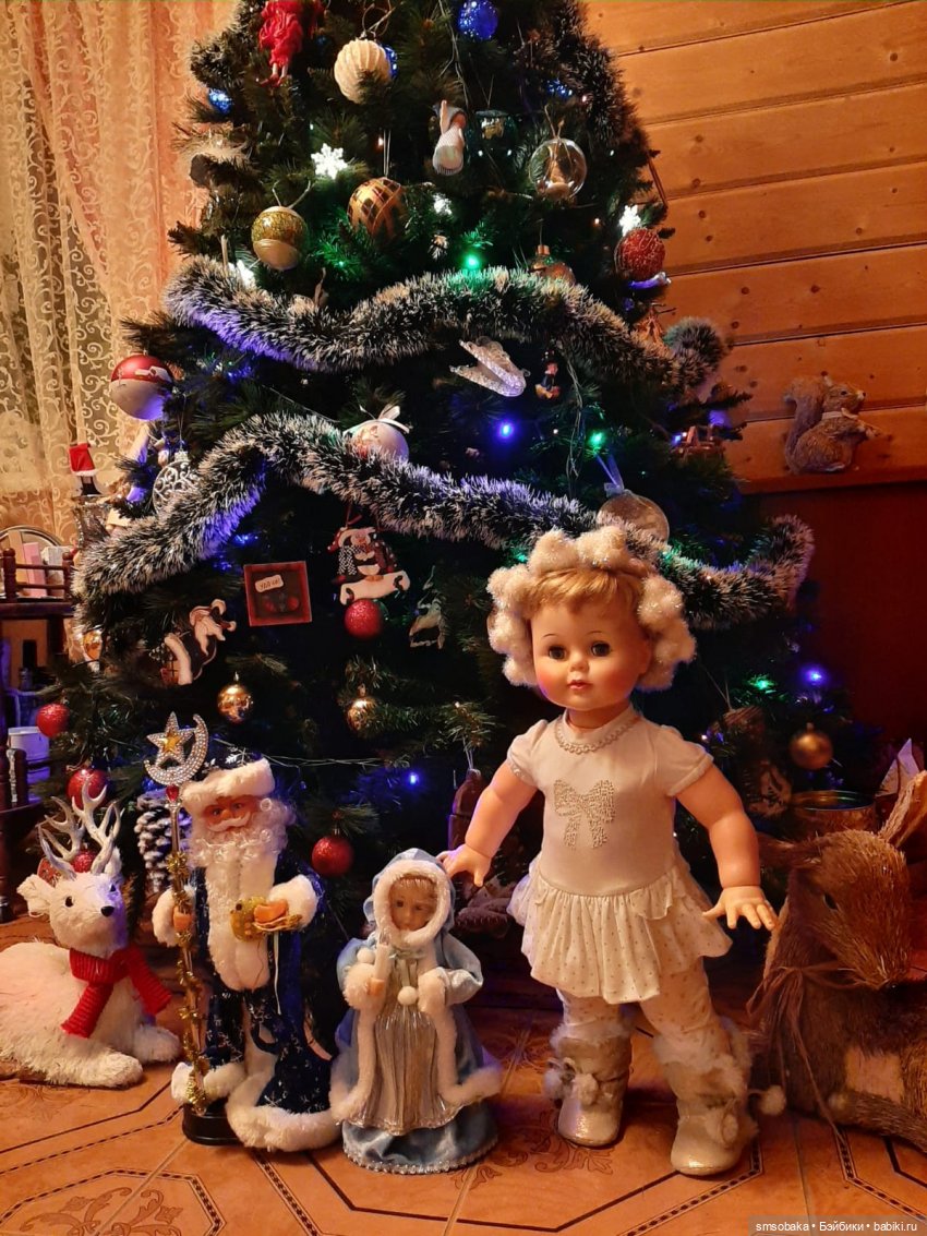 Киси была Снегурочкой в Новый 2022 Год