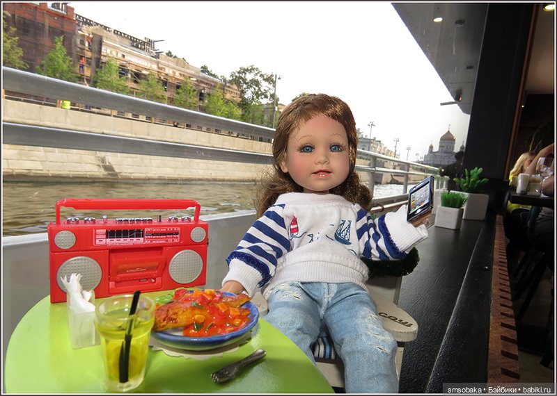 Гастрономический круиз по Москве на морской яхте “Palma де Сочи”