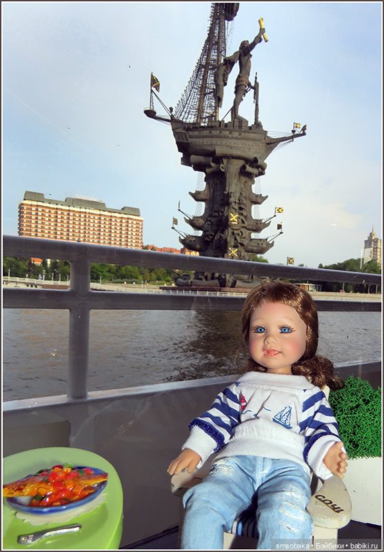 Гастрономический круиз по Москве на морской яхте “Palma де Сочи”