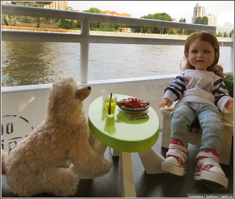 Гастрономический круиз по Москве на морской яхте “Palma де Сочи”