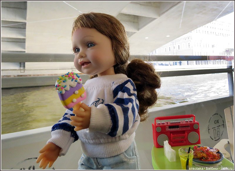 Гастрономический круиз по Москве на морской яхте “Palma де Сочи”