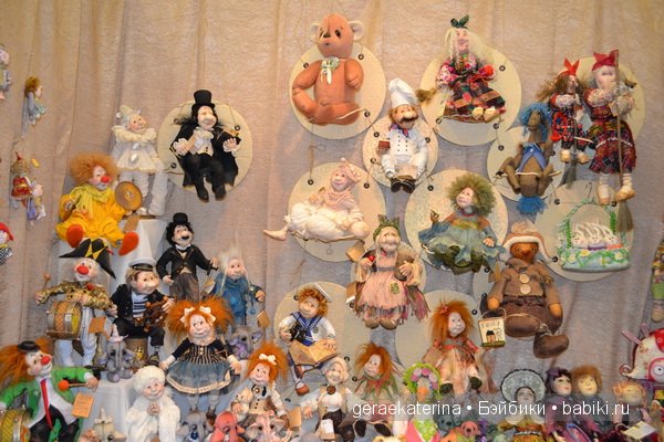 9 Международный Салон авторских кукол на Тишинке в Москве