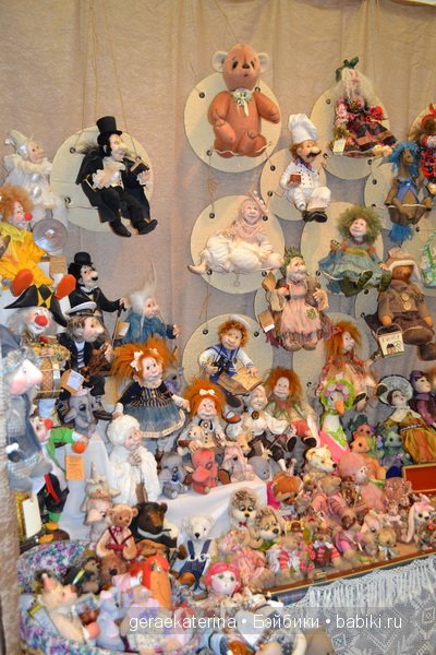 9 Международный Салон авторских кукол на Тишинке в Москве