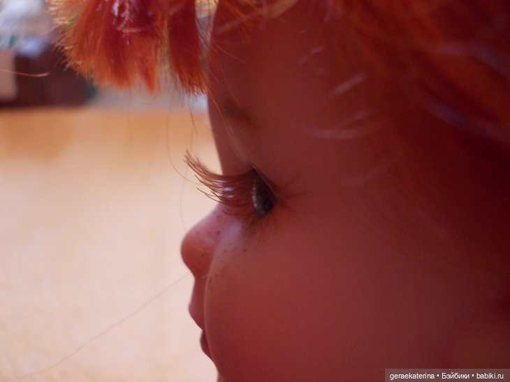 Как приклеить ресницы кукле