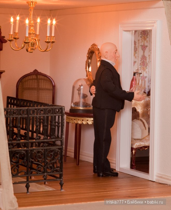 Миниатюрный отель в масштабе 1:12. Julie Jackson