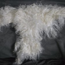 Мохер на шкурке козы, трессы