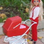 Осенняя прогулка Вики с Алисой