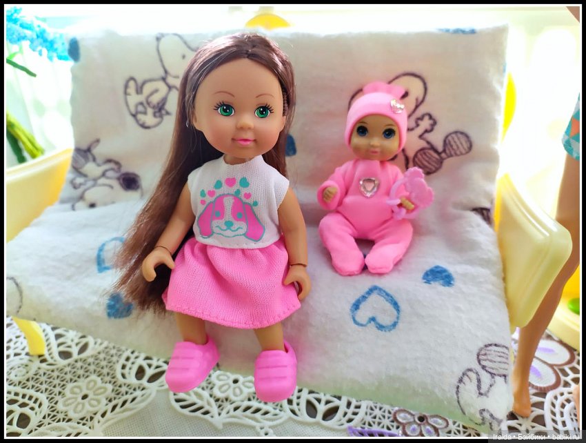 Маруся на прогулке — Куклы Simba: Еви (Evi) и Штеффи (Steffi Love) (фото 3)