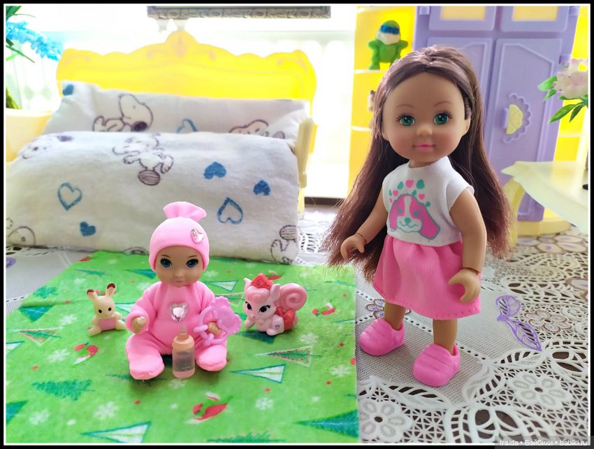 Маруся на прогулке — Куклы Simba: Еви (Evi) и Штеффи (Steffi Love)