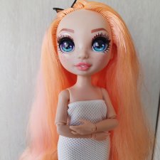 Неожиданная новая кукложительница. Rainbow High