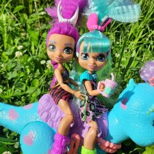 Верхом на динозавре! Cave club