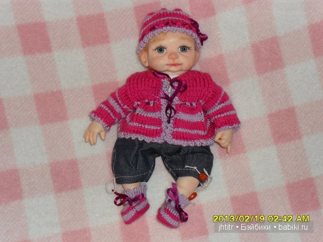 Кроватка для куклы Вареньки