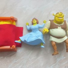 Шрек,Фиона и кровать,лотом