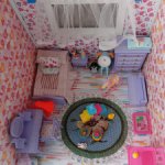 Комната с мебелью для шарнирной малышки