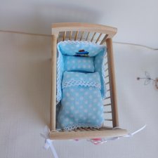 Кроватка для пупсиков