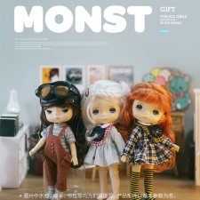 Сравнение кукол  MONST и Холала