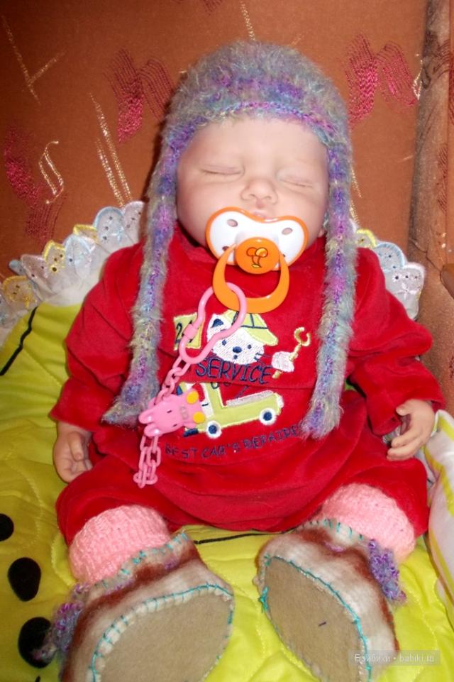 Мои первые попытки мастерить одежду куклам (фото 7)