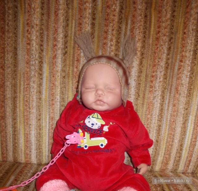 Мои первые попытки мастерить одежду куклам (фото 3)