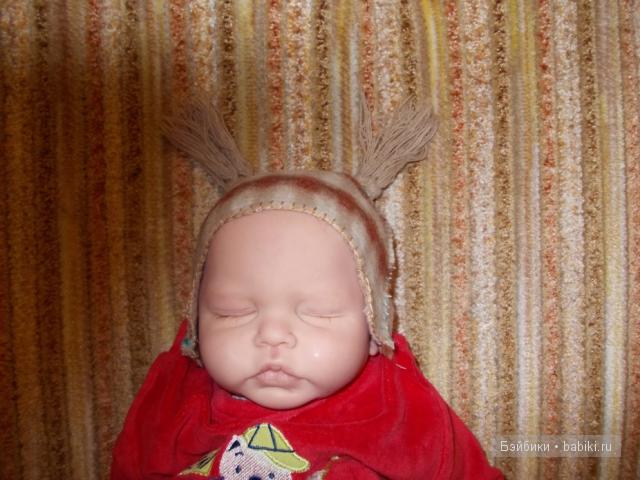 Мои первые попытки мастерить одежду куклам (фото 2)