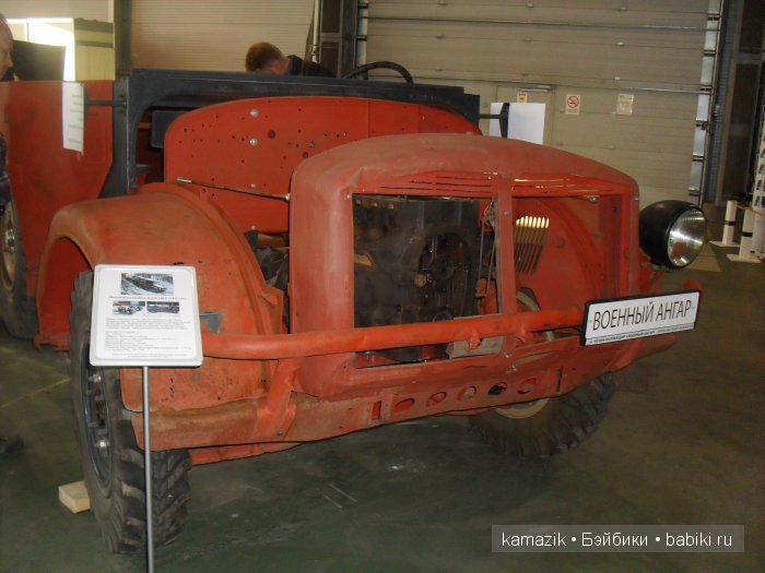 Сокольники. Олдтаймер - галерея старинных машин и моторы победы. И конечно куклы