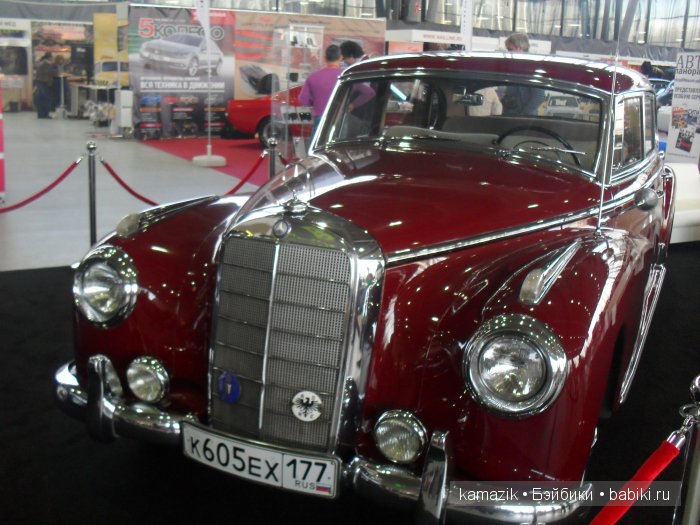 Сокольники. Олдтаймер - галерея старинных машин и моторы победы. И конечно куклы