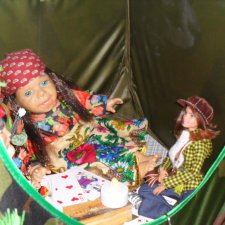 Лиза с цыганками