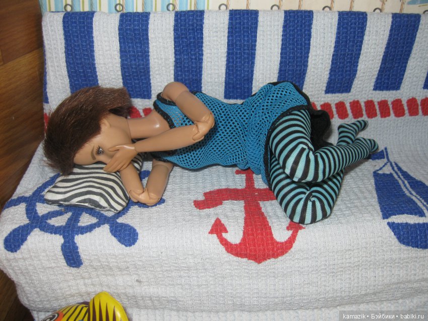 Положение УПС — Кукольные фотоистории и сериалы: комиксы