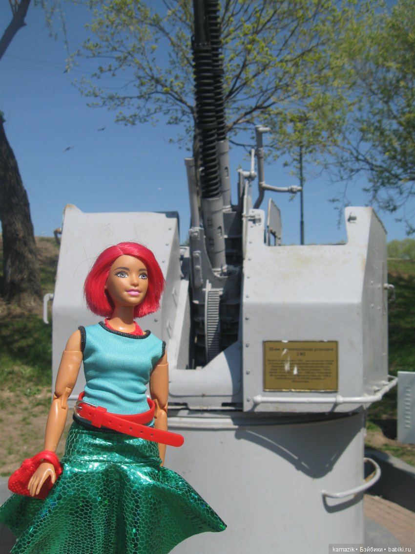 Район Камазовка. Мисс Ритка продолжает гулять