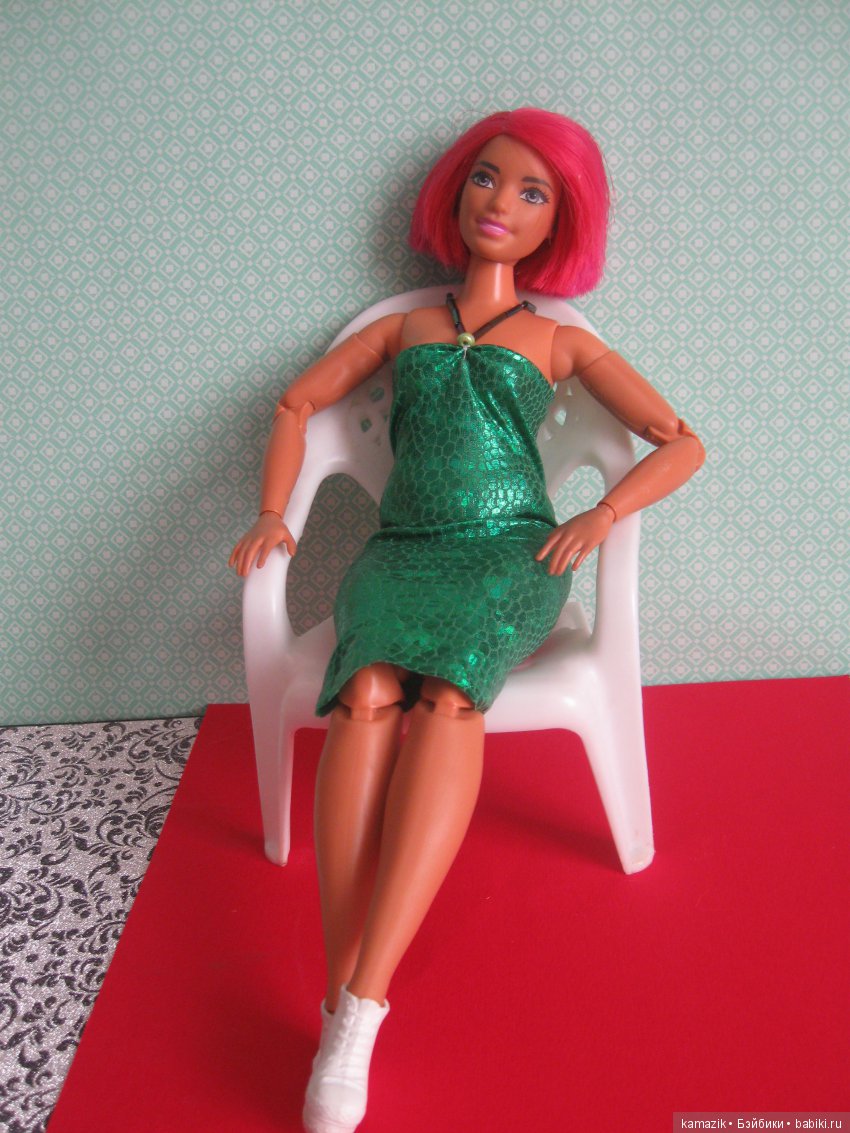 Район Камазовка. Мисс Бэйбики. Выбор платья для презентации Риты (фото 9)