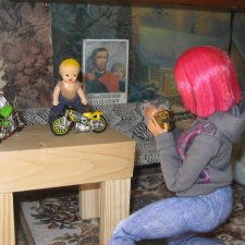 Район Камазовка. У Риты свои куклы