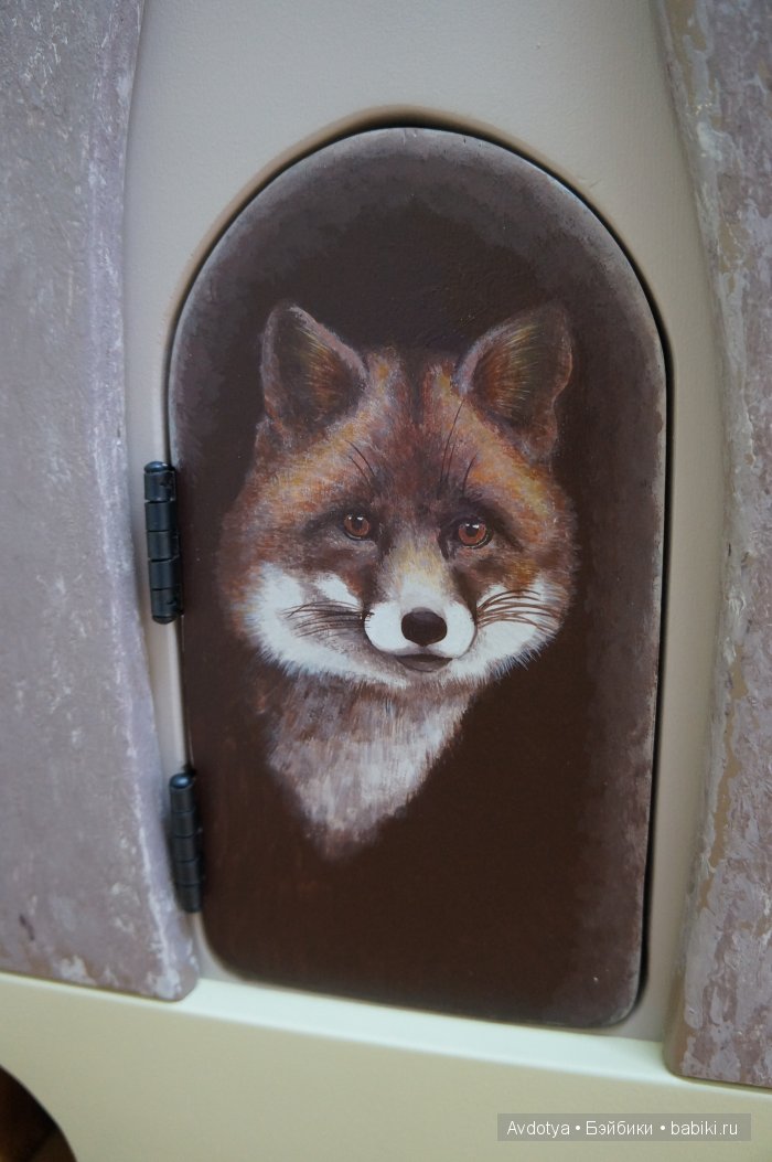 стеллаж с росписью