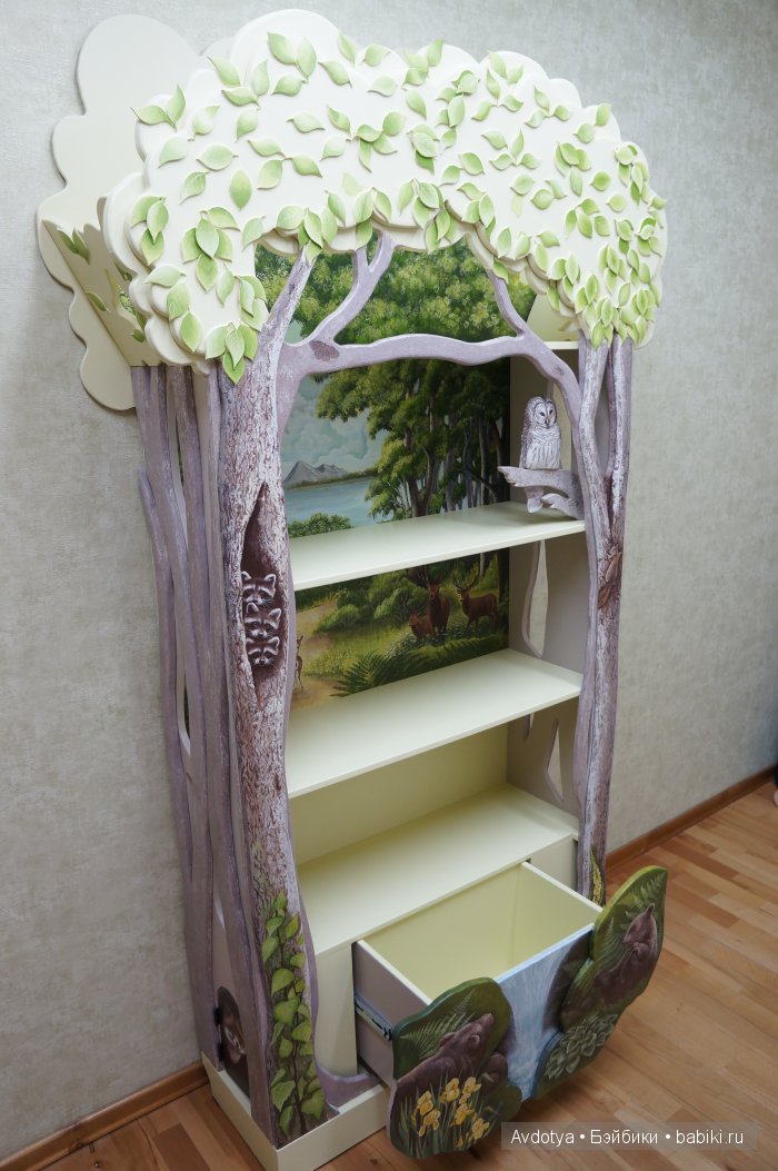 роспись мебели стеллаж-домик
