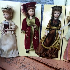 Коллекционные фарфоровые куклы «Дамы эпохи» DeAGOSTINI ЧЕШСКИЙ ВЫПУСК