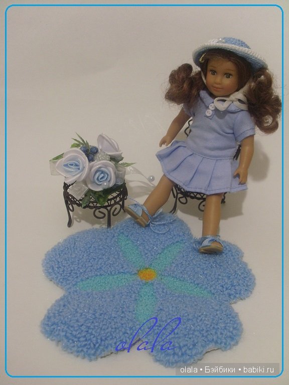 На цветочном коврике — Аксессуары для кукол своими руками: идеи (фото 2)