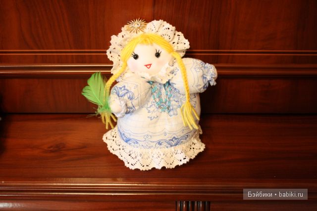 Мягкая и весёлая.