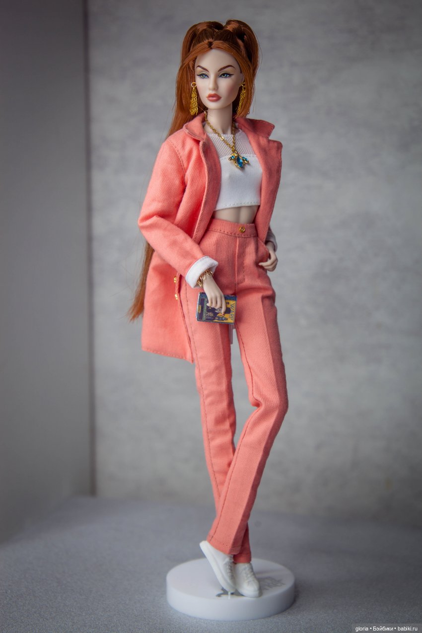 Астрид "Морковка" Мэйфилд (фото 4)