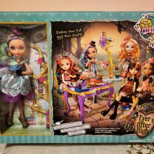 Набор с куклой Ever After High Medeline Hatter и мебелью "Hat-tastic party"