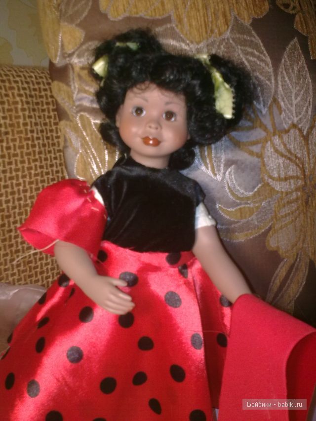 вот платьице  на примерке