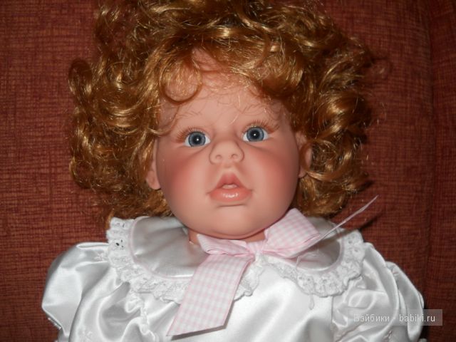 с зайкой -игрушкой